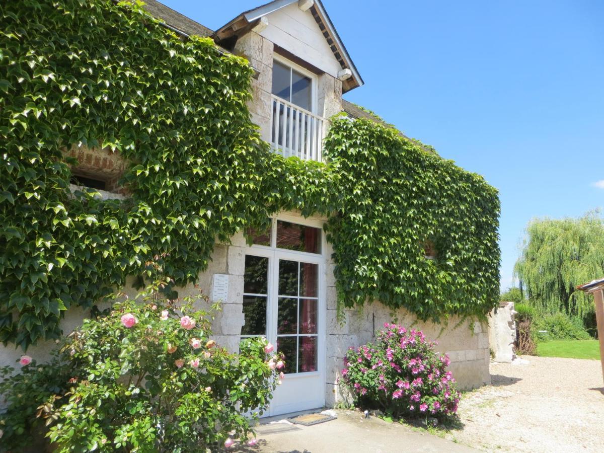 La Ferme De L'Isle Et Sa Roulotte Bed and Breakfast Avaray Exteriör bild